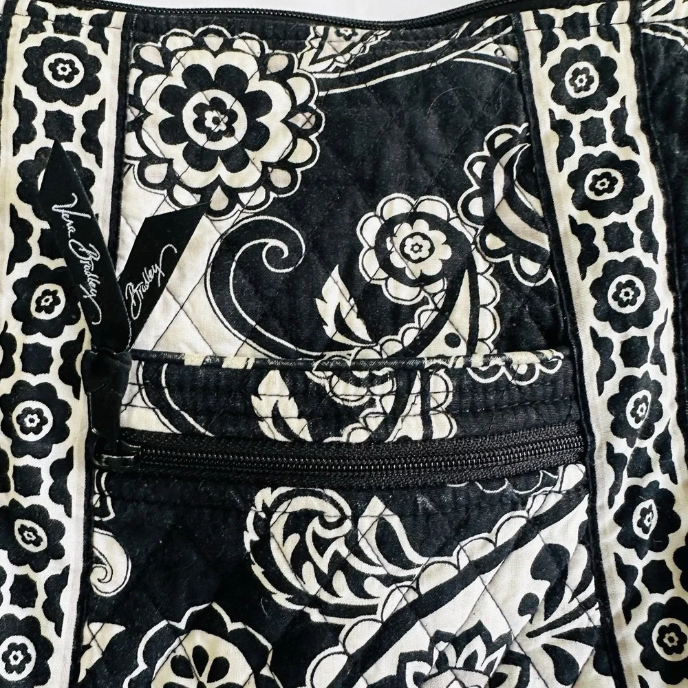 Vera‎ Bradley Hipster Crossbody Bag Medium Black White Night and Day Paisley